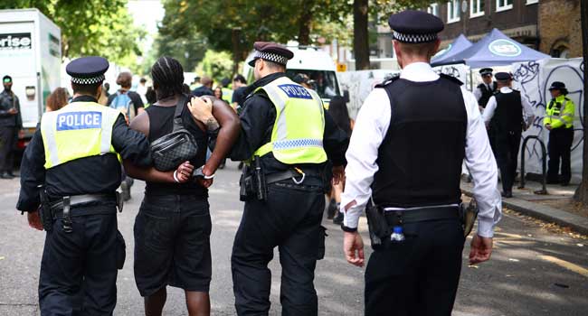 UK: Eight stabbed, hundreds arrested at London’s Notting Hill Carnival