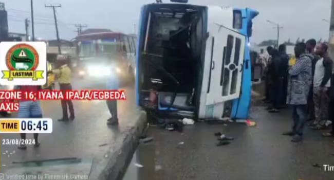 Many Injured As Fully Loaded BRT Vehicle Tumbles In Lagos