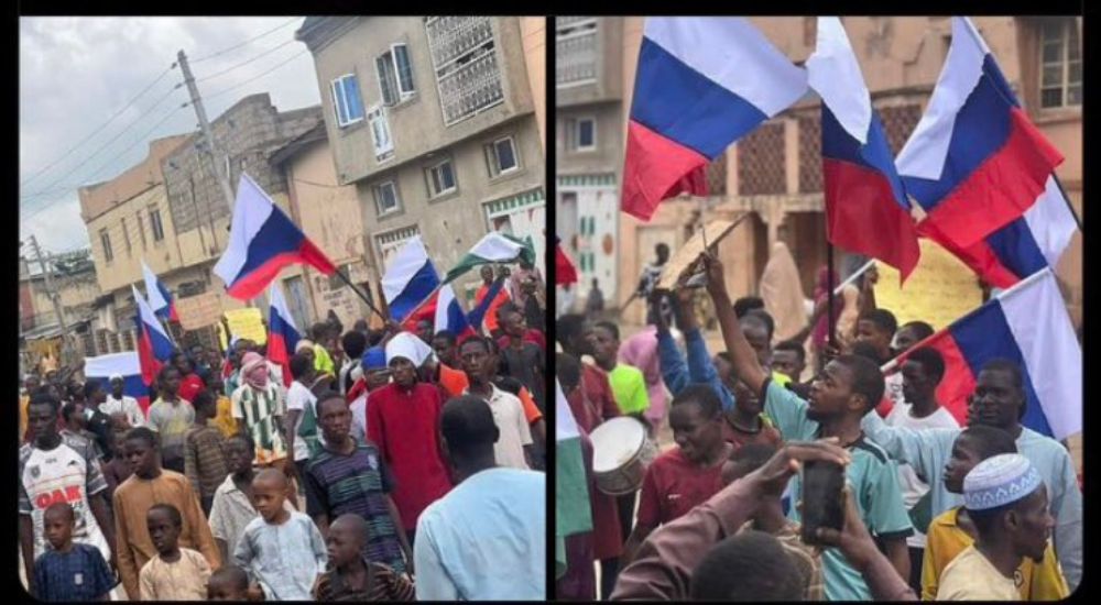 Protesters Occupy Major Kaduna Roads Wave Russian Flags 20240805 142908 0000