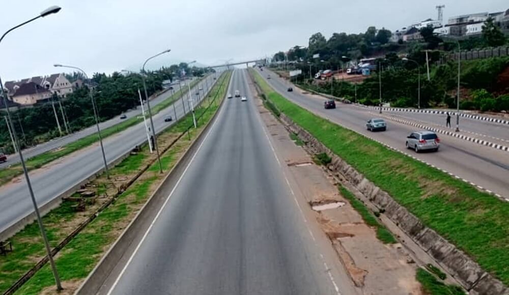 Quiet road in Enugu amid protest 1