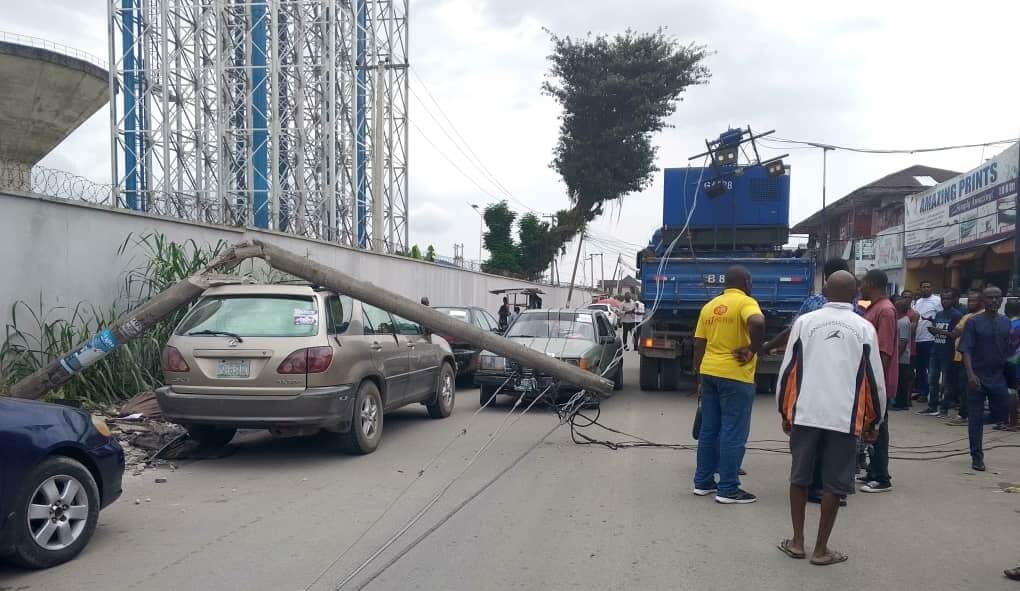 Rivers Man Critically Injured As Truck Collides With Electricity Poles 1