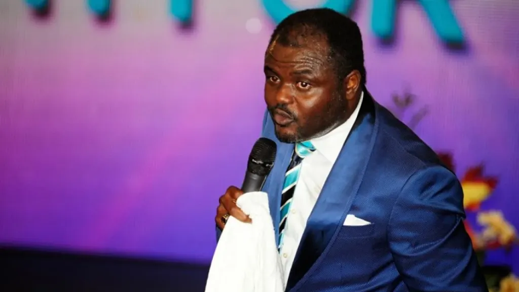 abel damina clap for jesus.webp