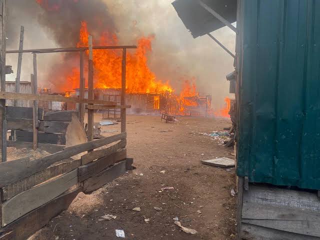 Fire Engulfs Oko Baba Plank Market, Goods Worth Millions Lost