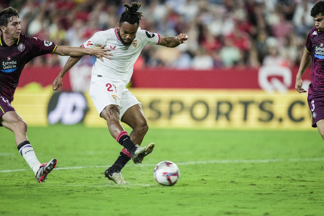 Chidera Ejuke in action for Sevilla