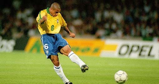 The Physical Explanation Behind Roberto Carlos’ Legendary Free-Kick