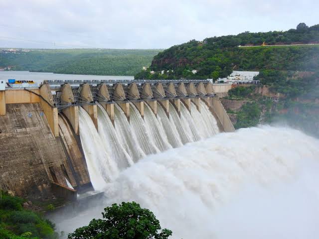 Flood Submerges 25 Edo Communities After Lagdo Dam Release