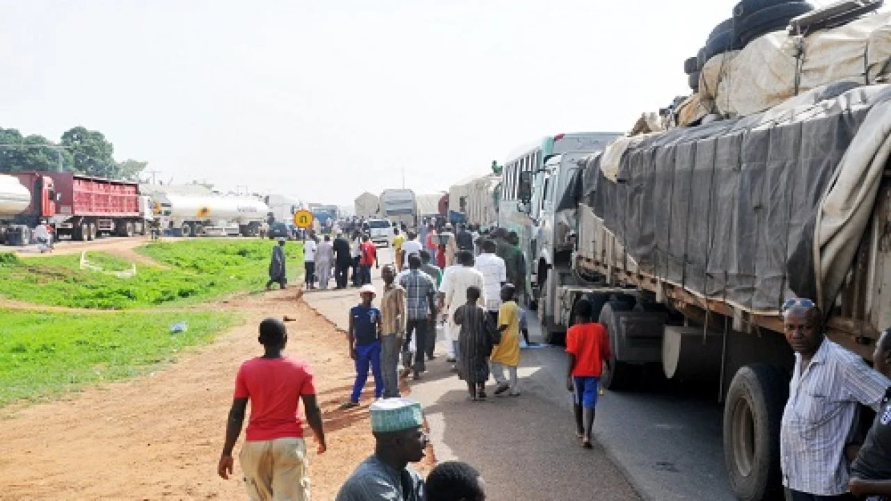 truck drivers protest 1280x720 1.webp