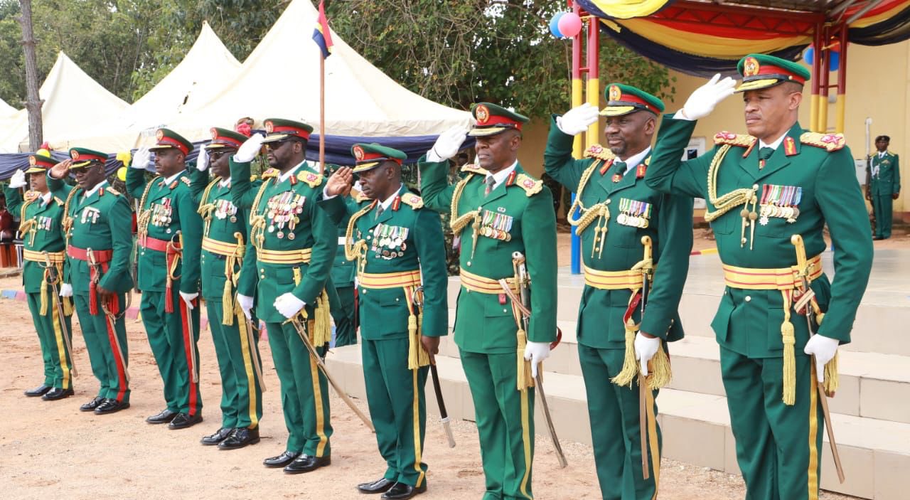 Army Retires 15 Top Generals