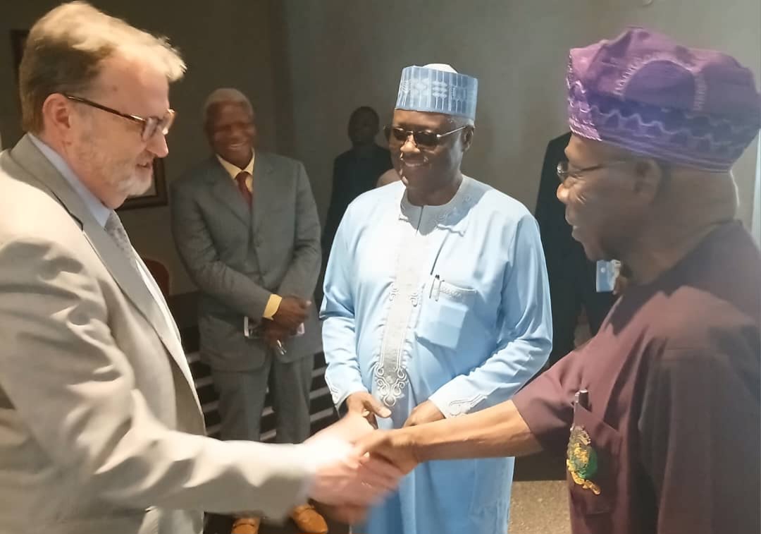 Us Ambassador Hails Obasanjo, Describes Him as Treasure of Knowledge