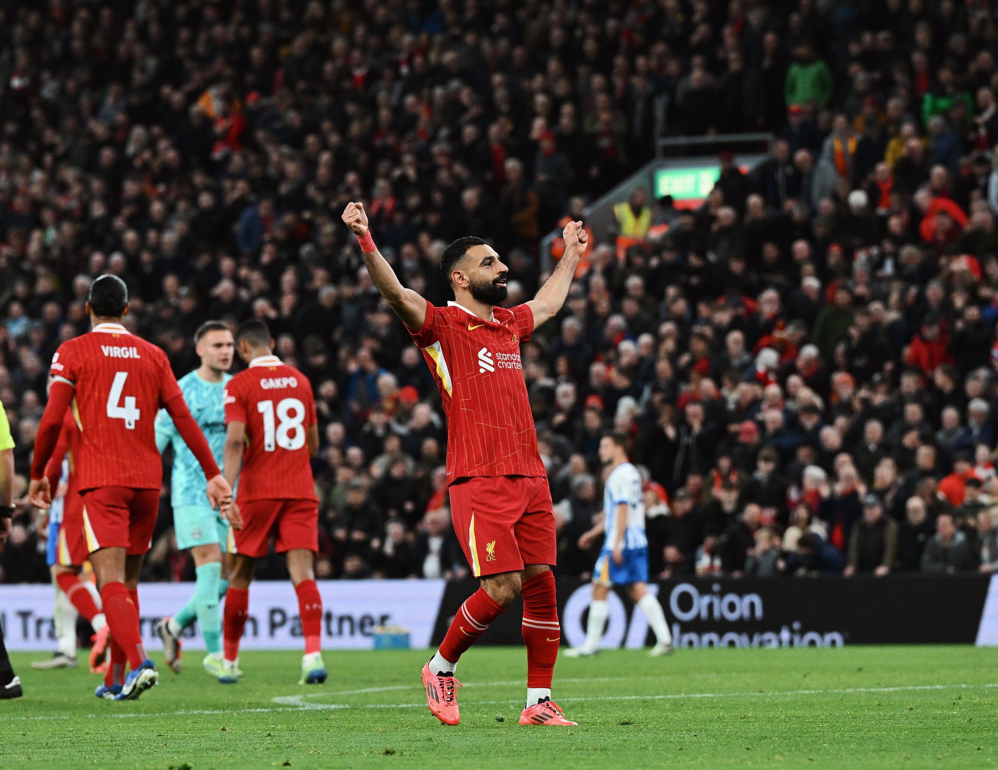 Liverpool Reclaim Top Spot in Premier League After Arsenal, Man City Falter