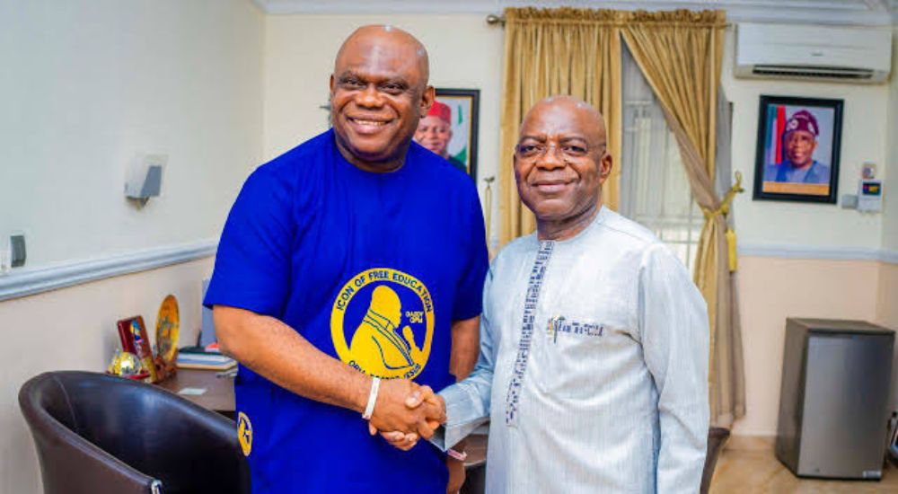 Governor Alex Otti and Apostle Chibuzo Chinyere 20241106 085744 0000