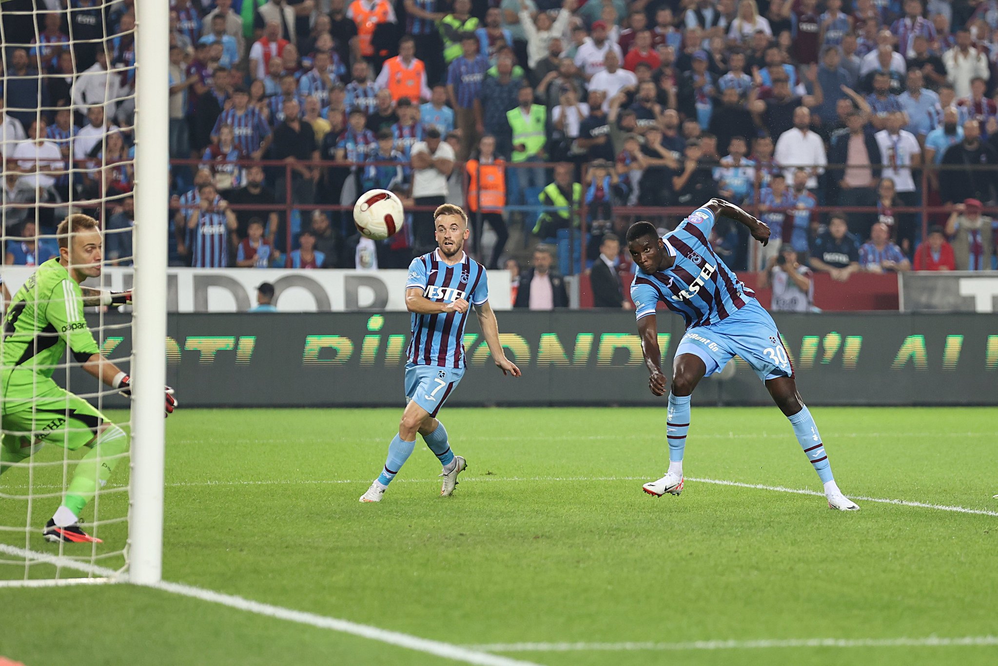 Paul Onuachu breaks silence after Puskás nomination for stunning Trabzonspor goal