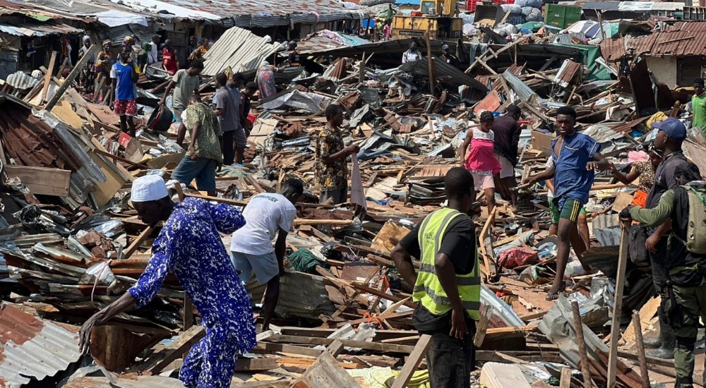 Lagos Begins Demolition Of Structures In Bombata Market 20241101 134944 0000