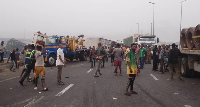 FRSC Warns Motorists After Crash Causes Gridlock on Kara Bridge