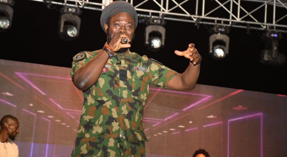 Daddy Showkey Performs At Wounded Soldiers’ Christmas Event