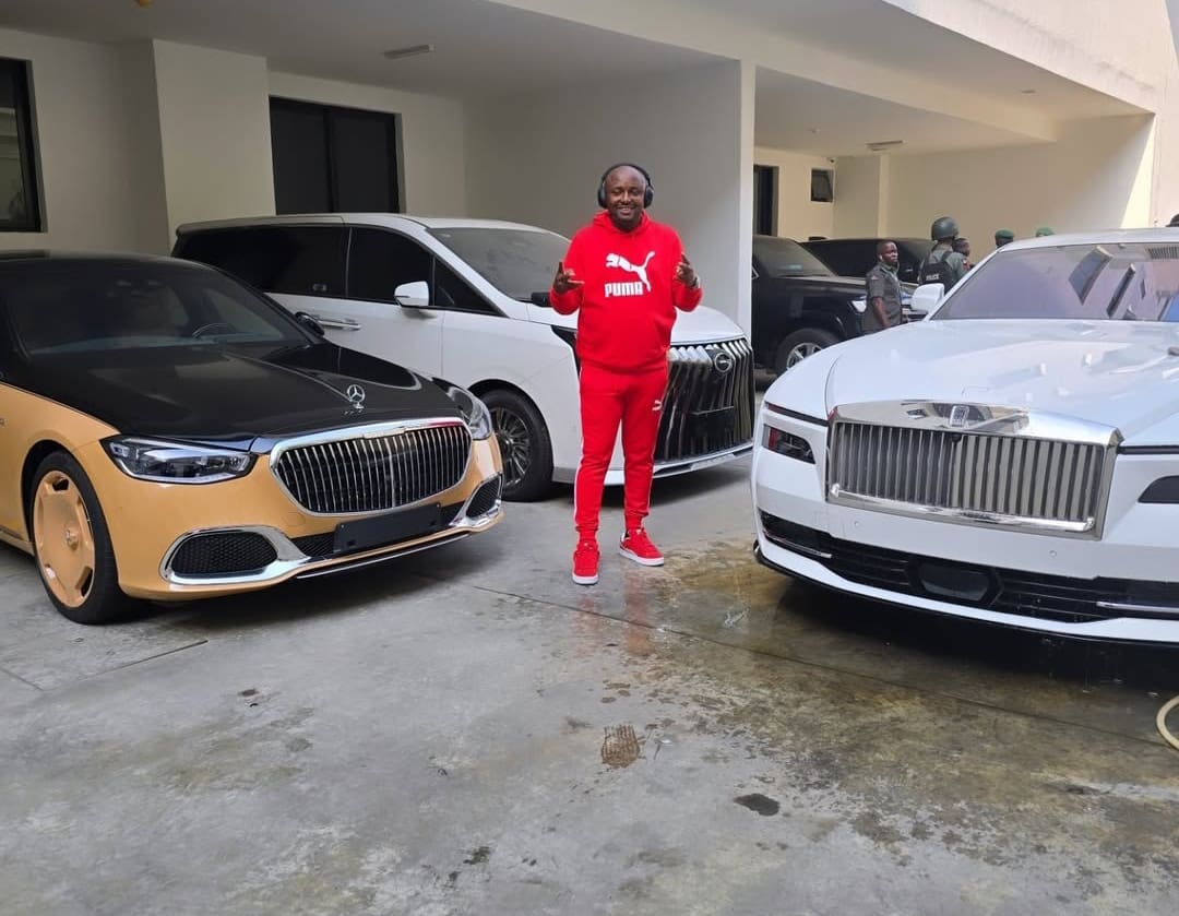 Israel DMW shows off Davido’s new Rolls Royce, declares ‘Detty December’