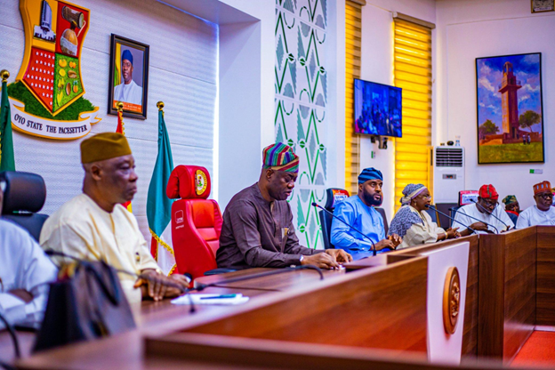 Oyo State: Makinde signs N684 billion 2025 budget into Law, targets 80% implementation