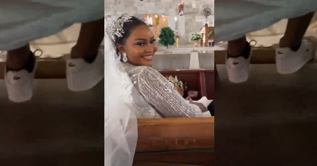 “Bride way no want anything to strɘss her” – Moment bride wore sneakers for her church wedding (WATCH)