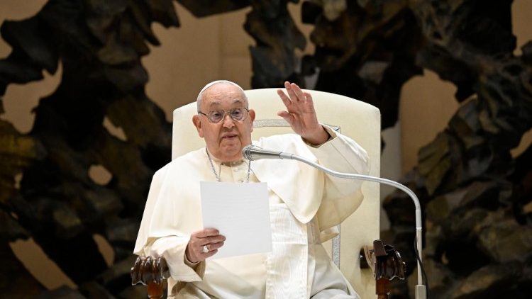 Pope Francis Calls for Global Unity to Avert World War