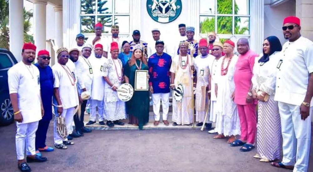 Governor Soludo In A Group Photography With The Traditional Rulers Their Wives And Other Government