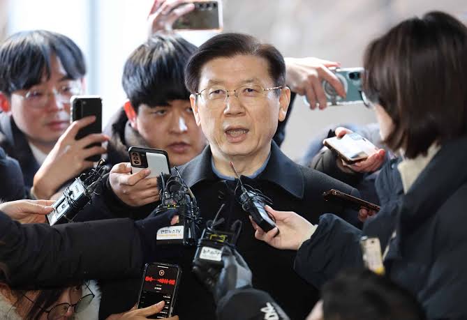 South Korea’s Presidential Security Chief Calls for No Bloodshed in Yoon’s Arrest