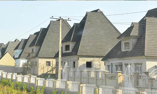 An estate along Airport Road in Abuja