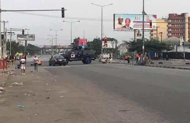 Port Harcourt Aba Road Closure by portcitynews